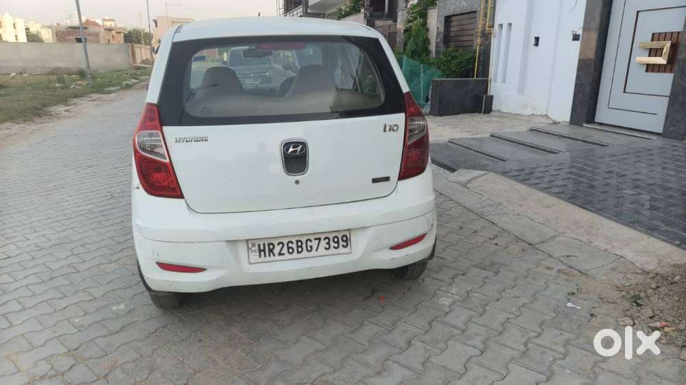 Hyundai I10 Era 2011 Year Car+ Cng Fitted