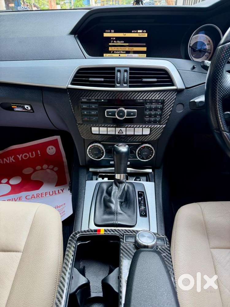 Black Mercedes-benz C Class W204