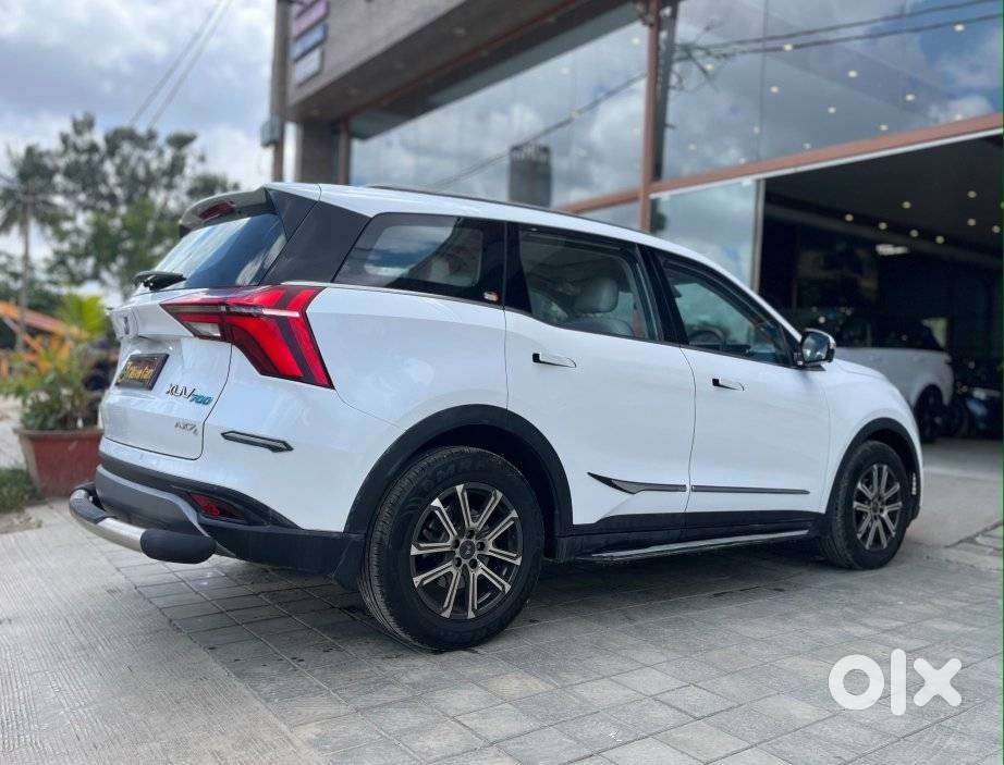 Mahindra Xuv700 Ax7 Luxury Pack Awd, 2022, Petrol