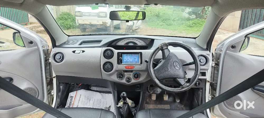 Toyota Etios G Exclusive 2011