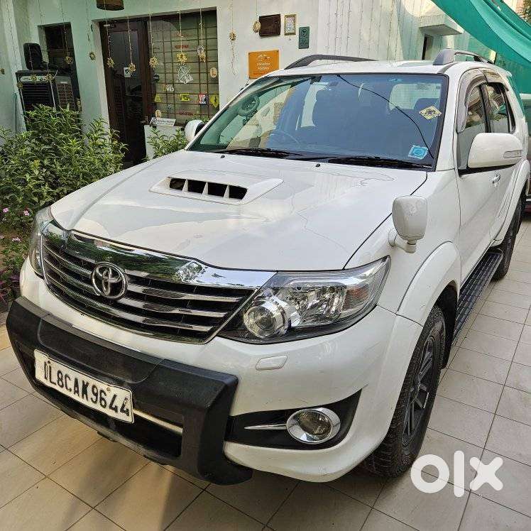 Toyota Fortuner 2011-2016 4x4 At, 2015, Diesel