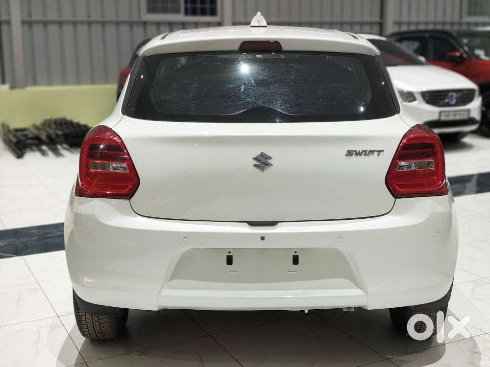 Maruti Suzuki Swift Vxi Optional, 2022, Petrol