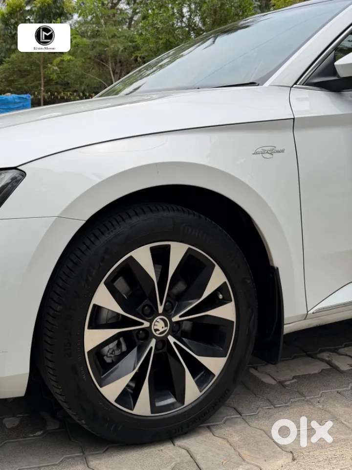Skoda Superb 2.0 L&k Tsi At, 2021, Petrol