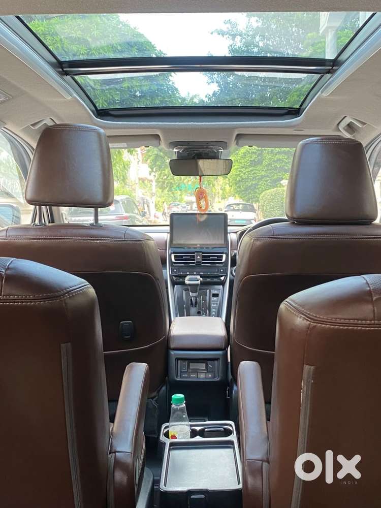 Toyota Innova Hycross 2.0 Zx (o) Hybrid 7 Str, 2024