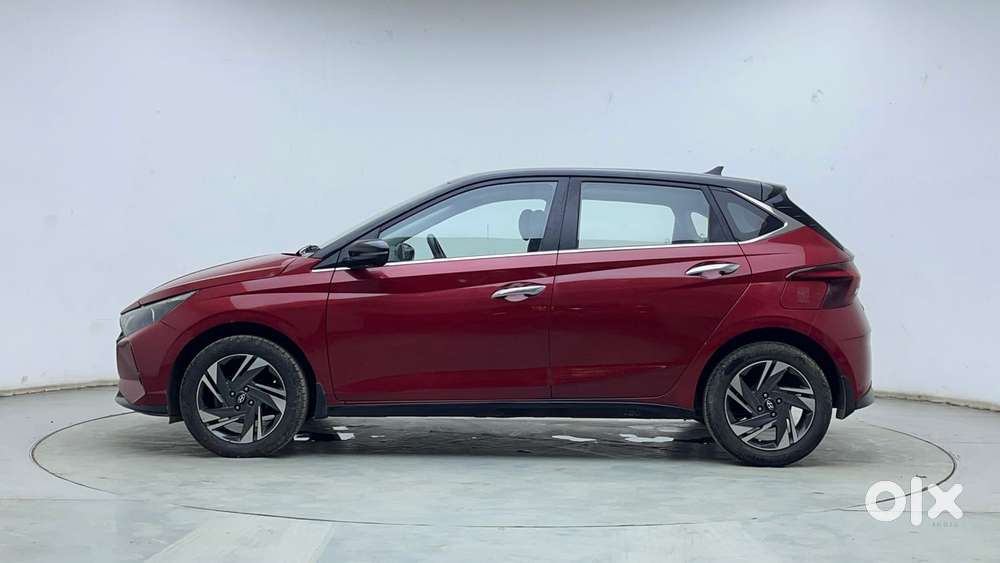 Hyundai New I20 1.2 Asta (o) Mt Dual Tone, 2022, Petrol