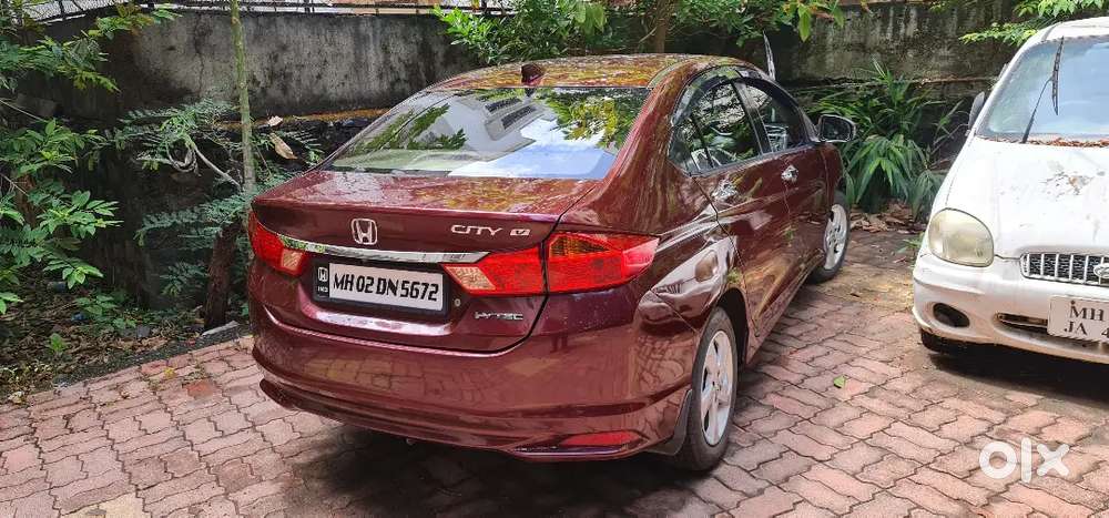 One Hand Driven Family Car