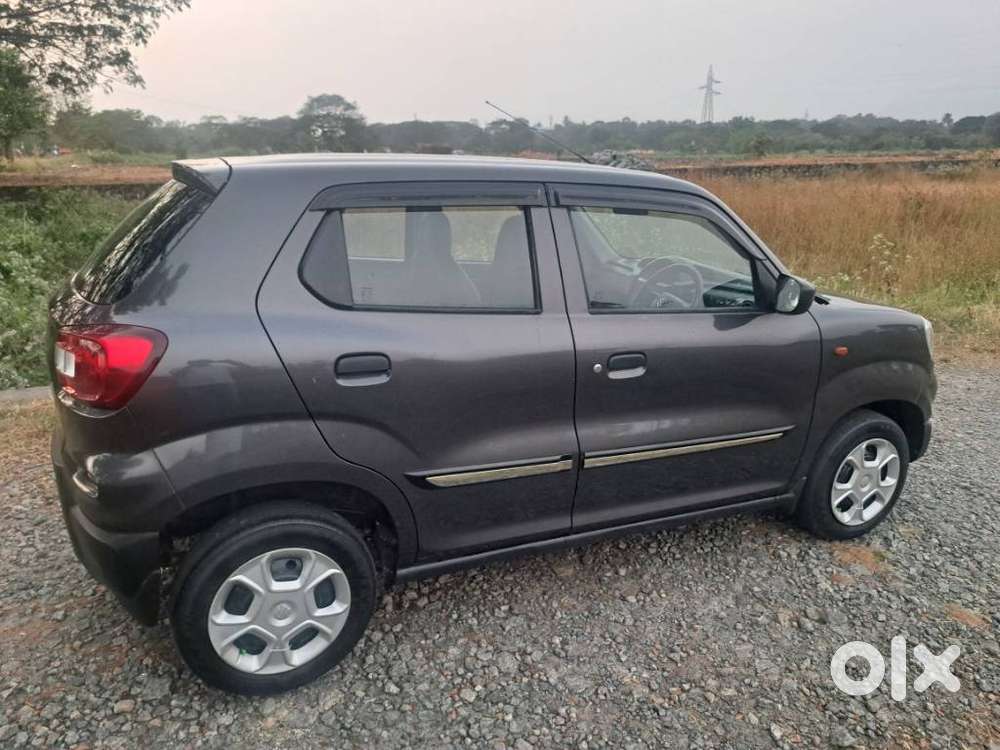Maruti Suzuki S-presso Vxi, 2022, Petrol