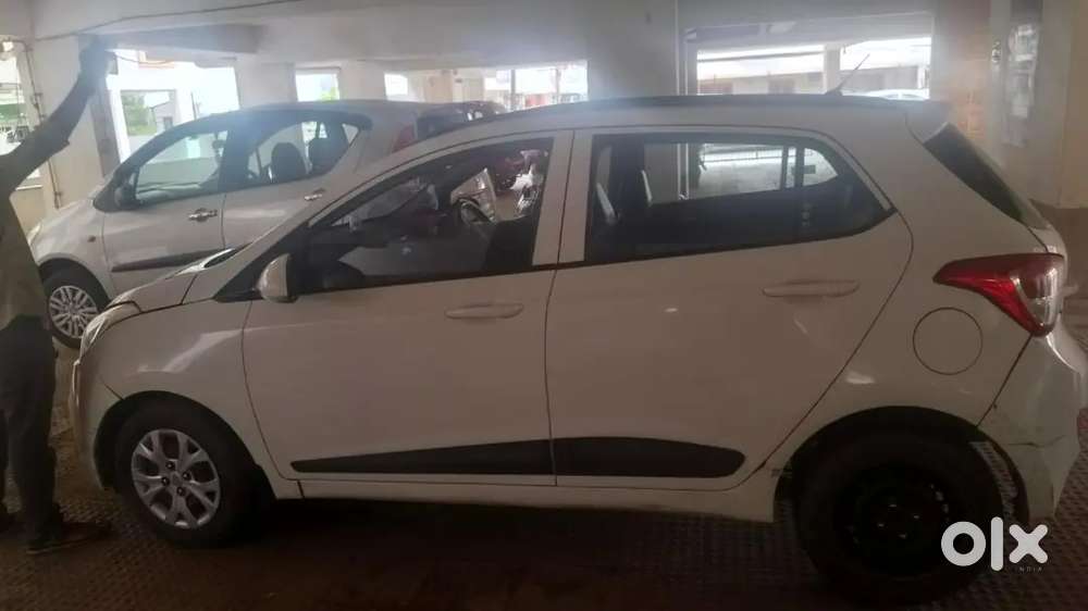 Hyundai Grand I10 2015 Diesel Manual New Battery,full Insurance Valid