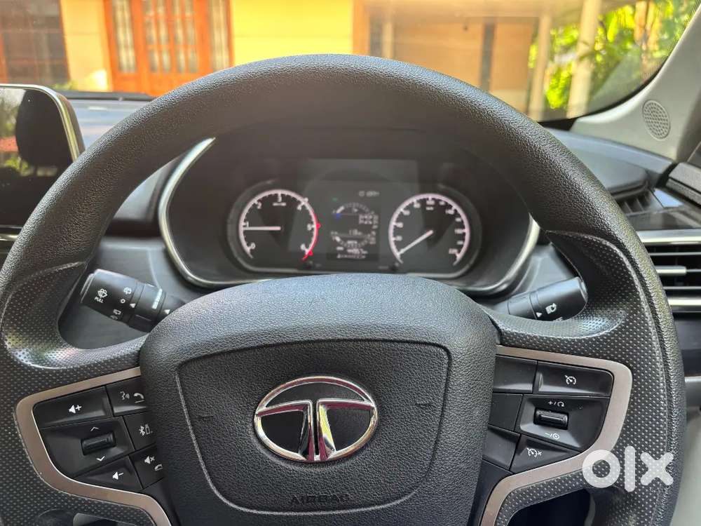 2021 Tata Safari 2.0 Kryotec Xt – Single Owner, 44,000 Km