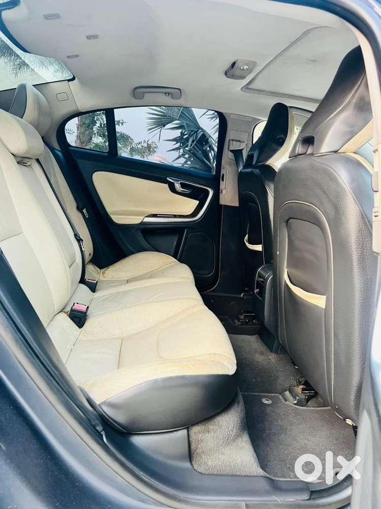 Volvo S60 2011 Diesel Well Maintained