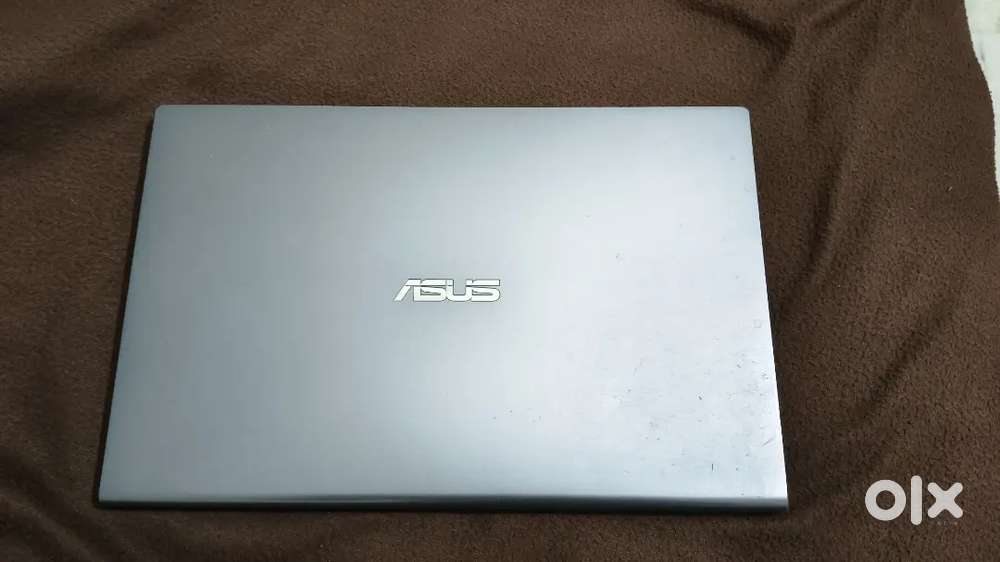 ASUS VivoBook 15 (Core i3 8th Gen / Fingerprint Sensor)