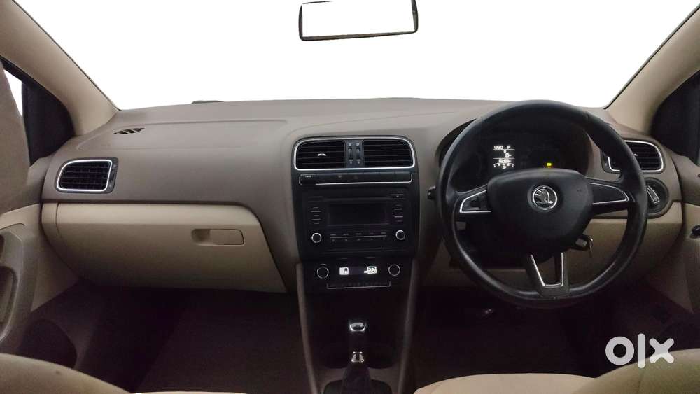 Skoda Rapid 2013-2016 1.6 Mpi At Elegance, 2014, Petrol