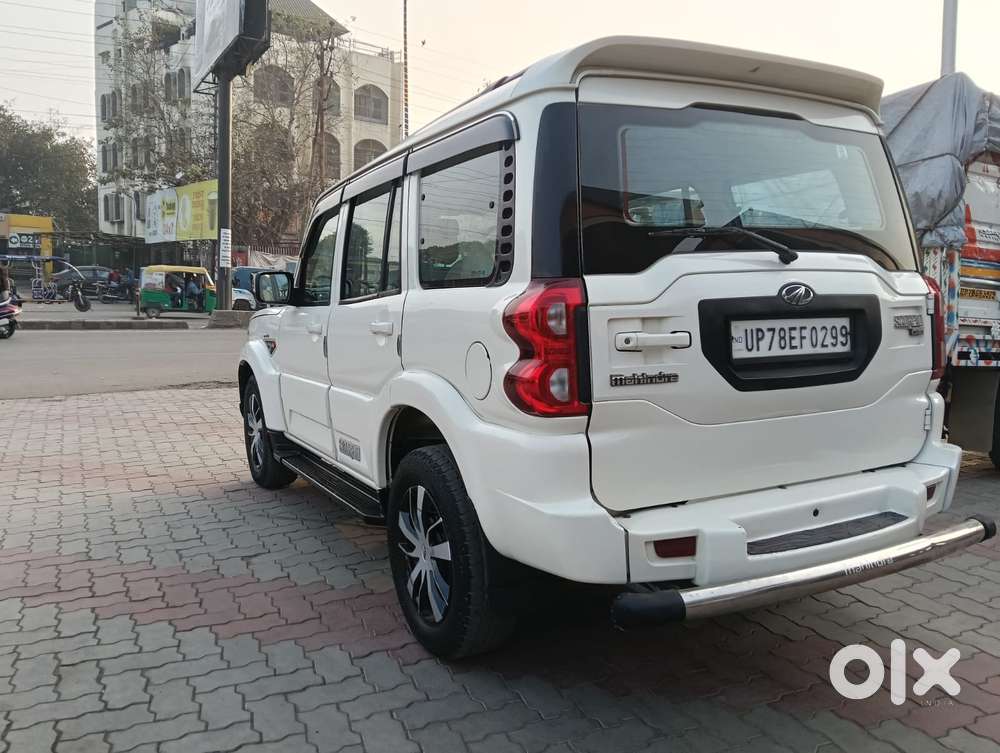 Mahindra Scorpio S6 Plus, 2016, Diesel