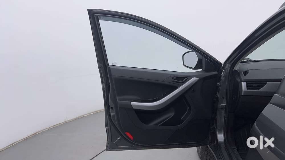 Tata Nexon 1.2 Revotron Xm (s), 2022, Petrol