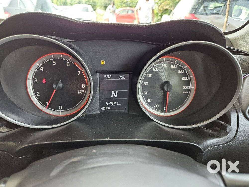 Maruti Suzuki Swift Amt Zxi Plus, 2022, Petrol