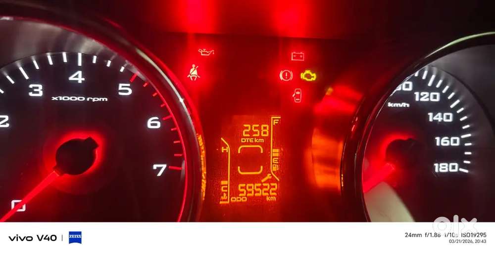 Mahindra Tuv 300 2016