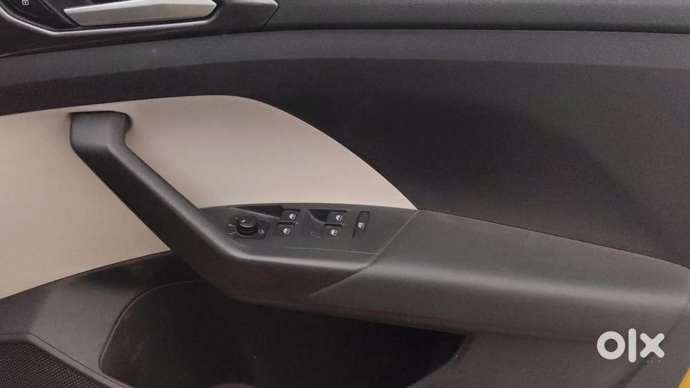 Volkswagen Taigun 1.0 Tsi Topline At, 2022, Petrol