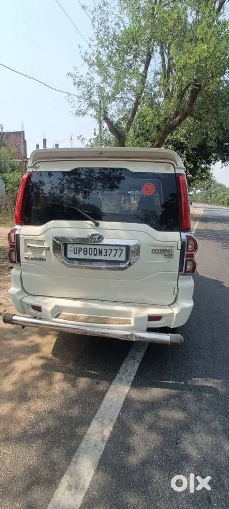 Mahindra Scorpio 2015