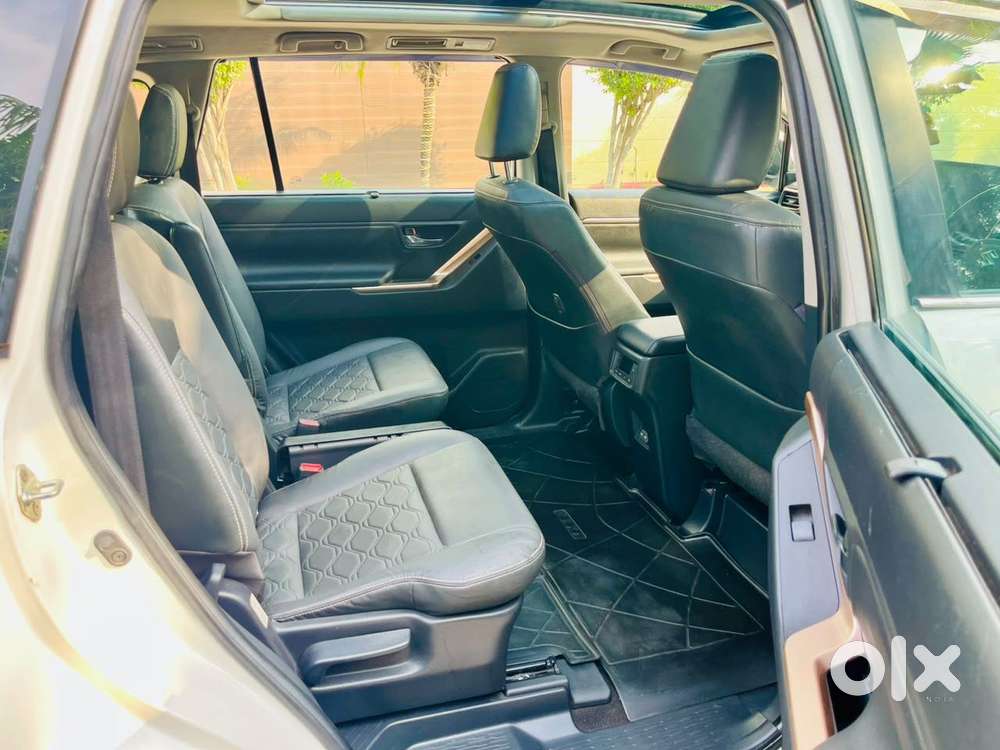Maruti Suzuki Invicto Alpha Plus 7str, 2025, Electric