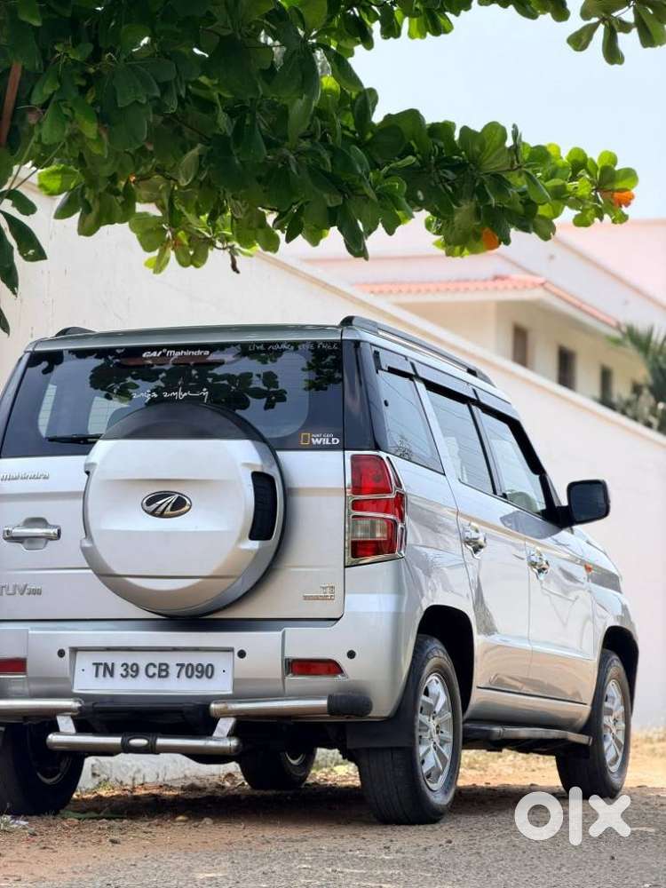 Mahindra Tuv 300 T8 Amt (automatic), 2017, Diesel