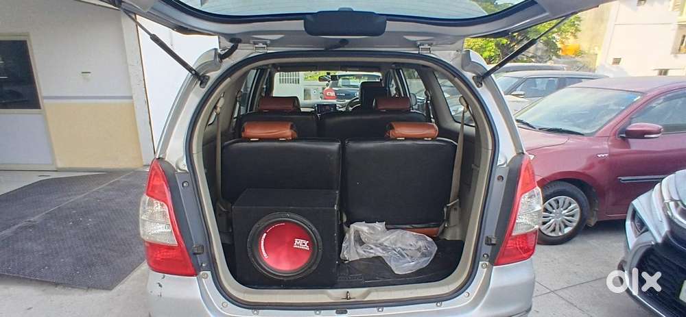 Toyota Innova 2.5 G (diesel) 8 Seater Bs Iv, 2013, Diesel