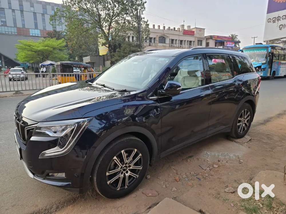 Mahindra Xuv700 2024 Diesel Well Maintained