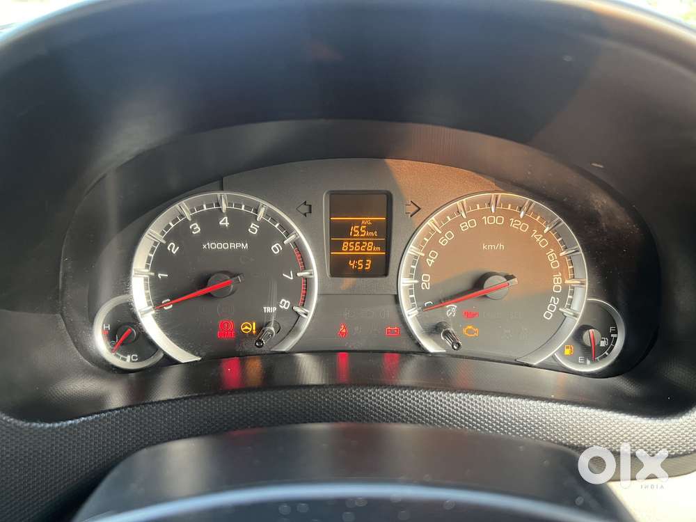 Maruti Suzuki Swift Dzire Vxi Optional, 2014, Petrol