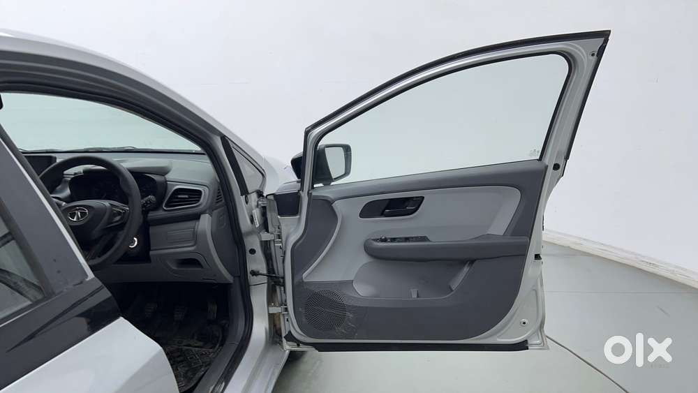 Tata Altroz 1.2 Xm, 2020, Petrol