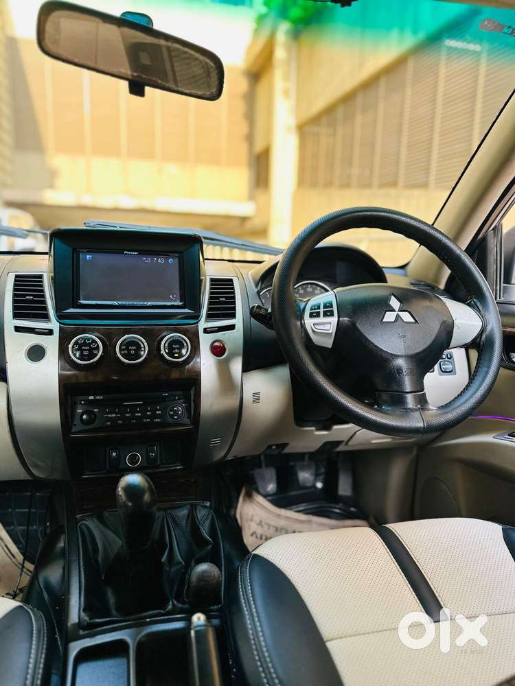 Mitsubishi Pajero Sport 2.5 Manual, 2013, Diesel