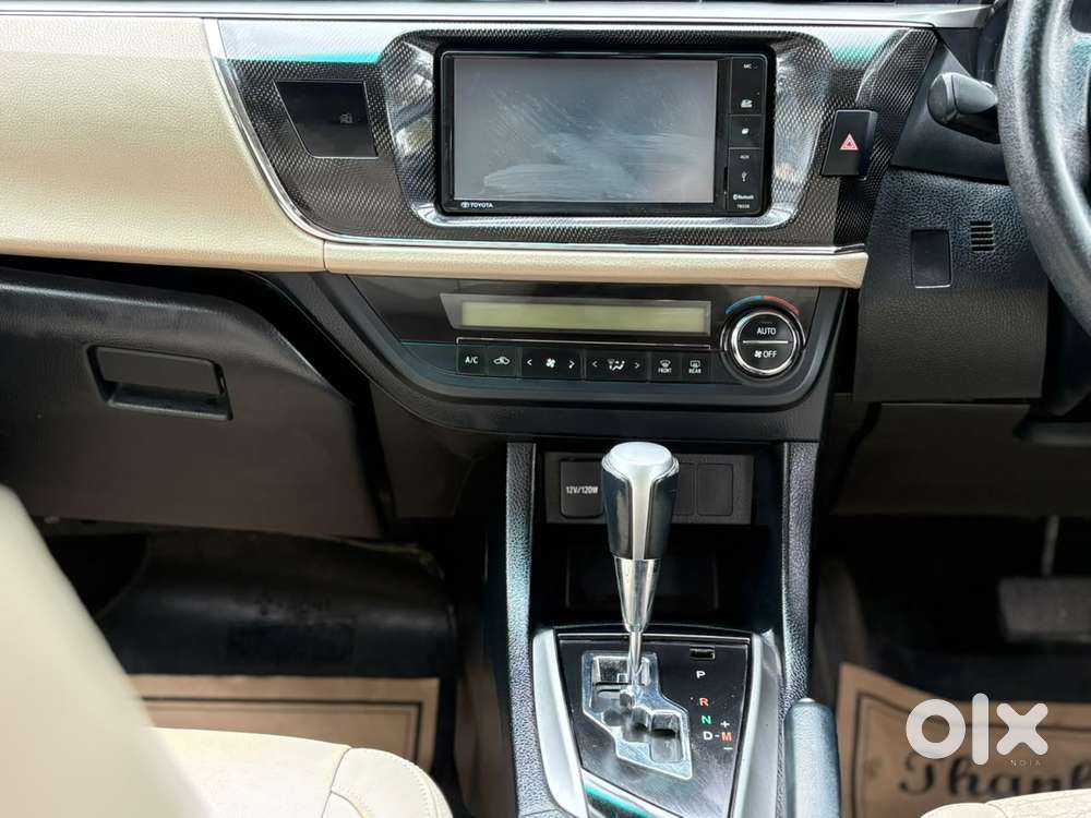 Toyota Corolla Altis, 2015, Petrol