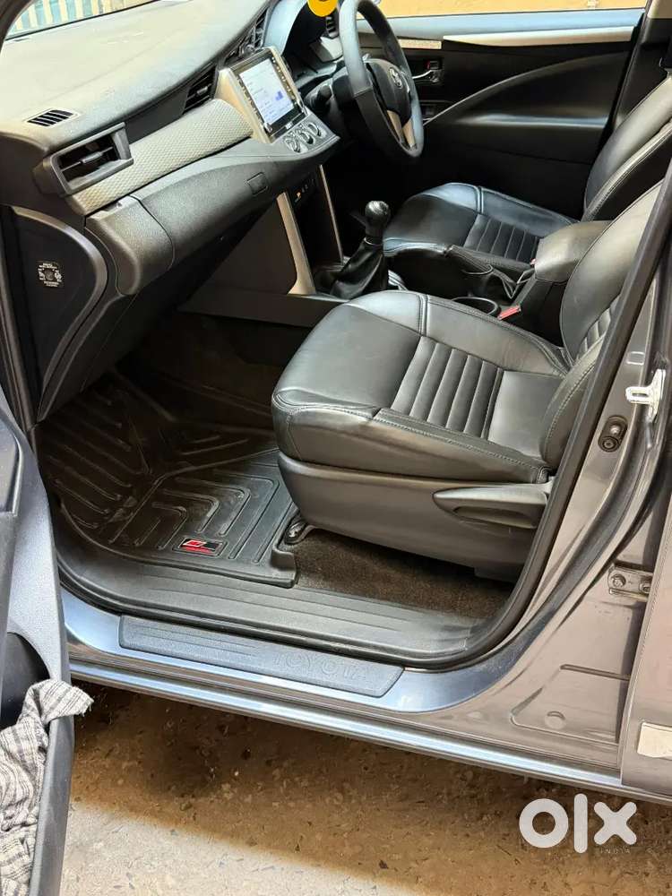 Toyota Innova Crysta 2022 Diesel Well Maintained