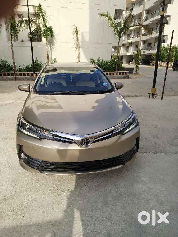 Top Model Toyota Corolla Altis 2019 Vl