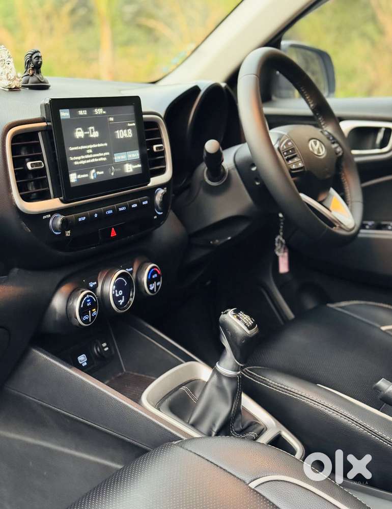 Hyundai Venue Sx (o) Mt 1.5 Diesel, 2019, Diesel