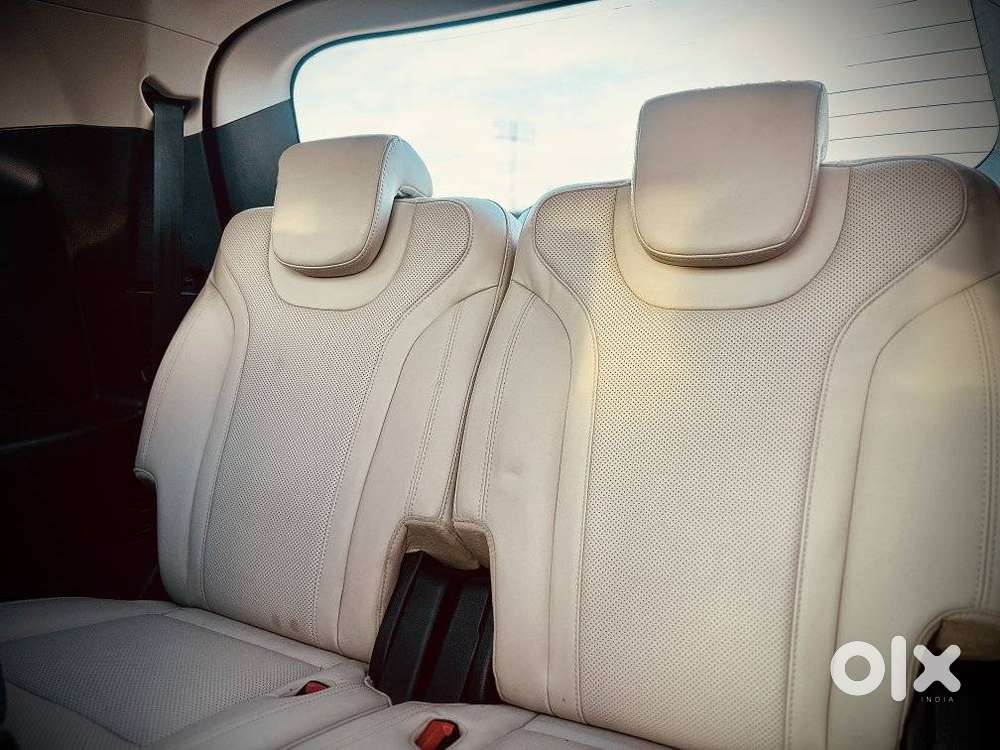 Mahindra Xuv700 2.2 Ax 7 Diesel At Luxury Pack Str, 2024, Diesel