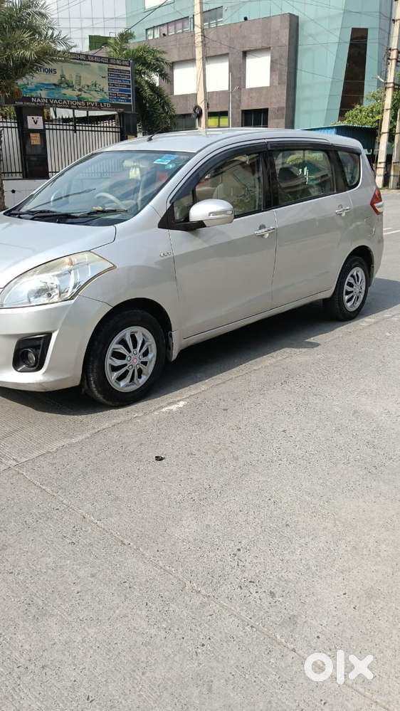 Maruti Suzuki Ertiga 2012-2015 Zxi, 2012, Cng & Hybrids