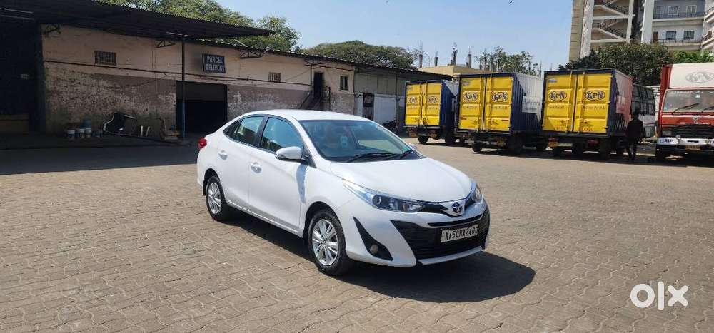 Toyota Yaris V, 2020, Petrol