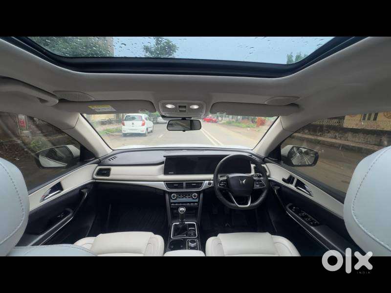 Mahindra Xuv700 2.2 Ax 7 Diesel Mt Luxury Pack Str, 2024, Diesel