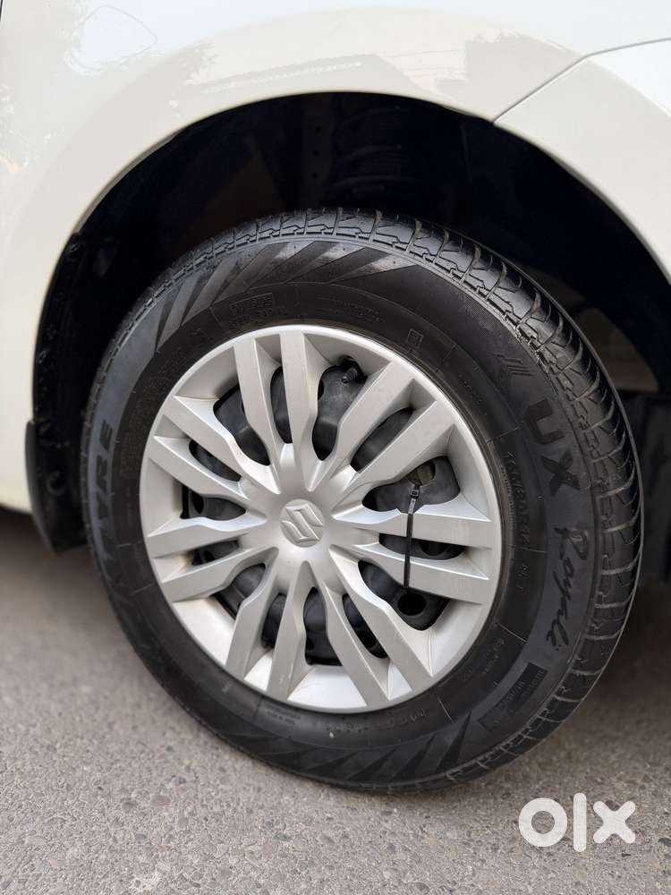 Maruti Suzuki Swift Dzire Vxi Optional, 2024, Petrol