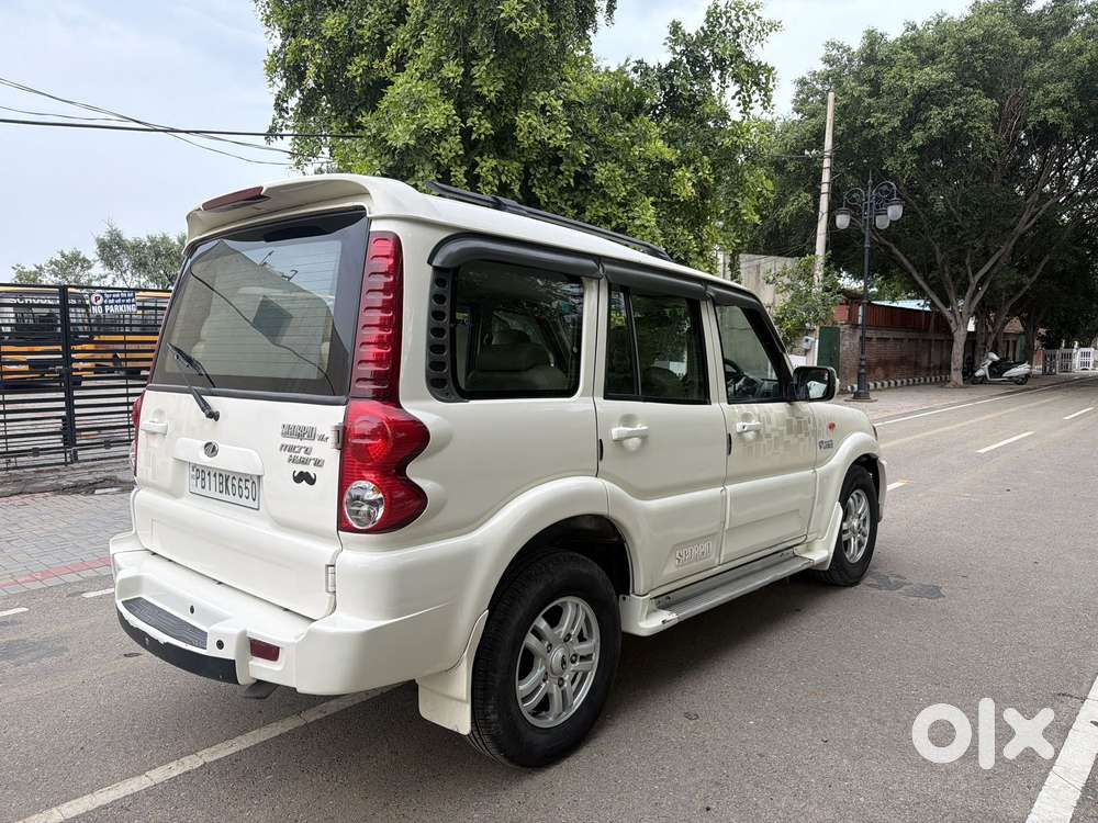Mahindra Scorpio Vlx 2wd Airbag Bsiv, 2014, Diesel