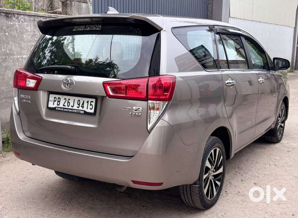 Toyota Innova Crysta, 2022, Petrol