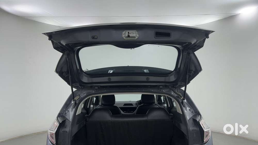 Tata Nexon 1.2 Revotron Xm, 2018, Petrol