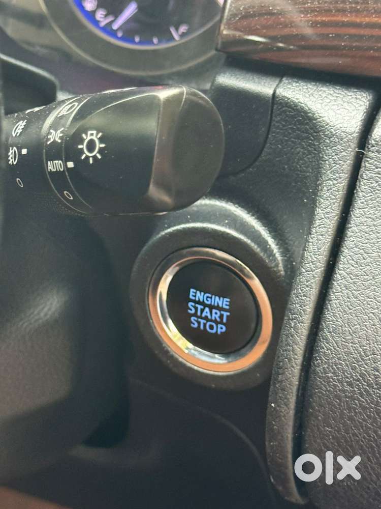 Toyota Innova Crysta [2020-ongoing] 2.4 Zx At 7 Str, 2000, Diesel
