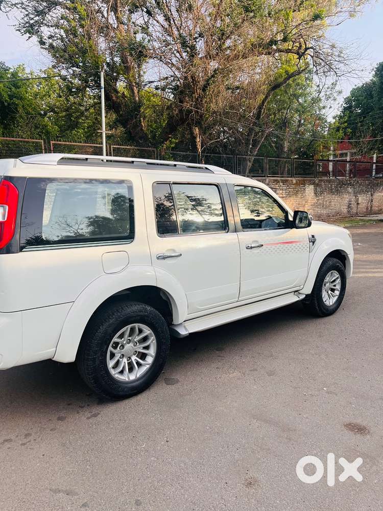 Ford Endeavour Diesel 2014