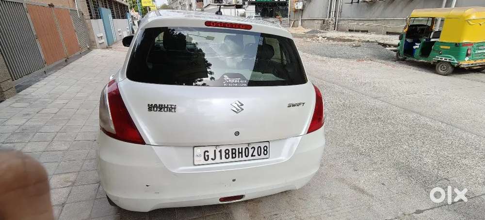 Maruti Suzuki Swift 2017 Vxi (0) Cng & Hybrids 205000 Km Driven Onsell