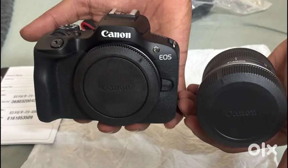 Canon EOS R100