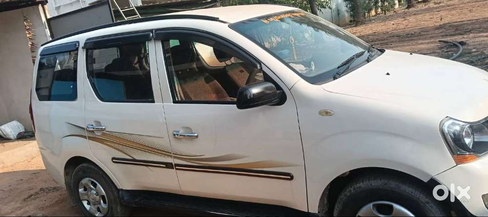 Mahindra Xylo 2012