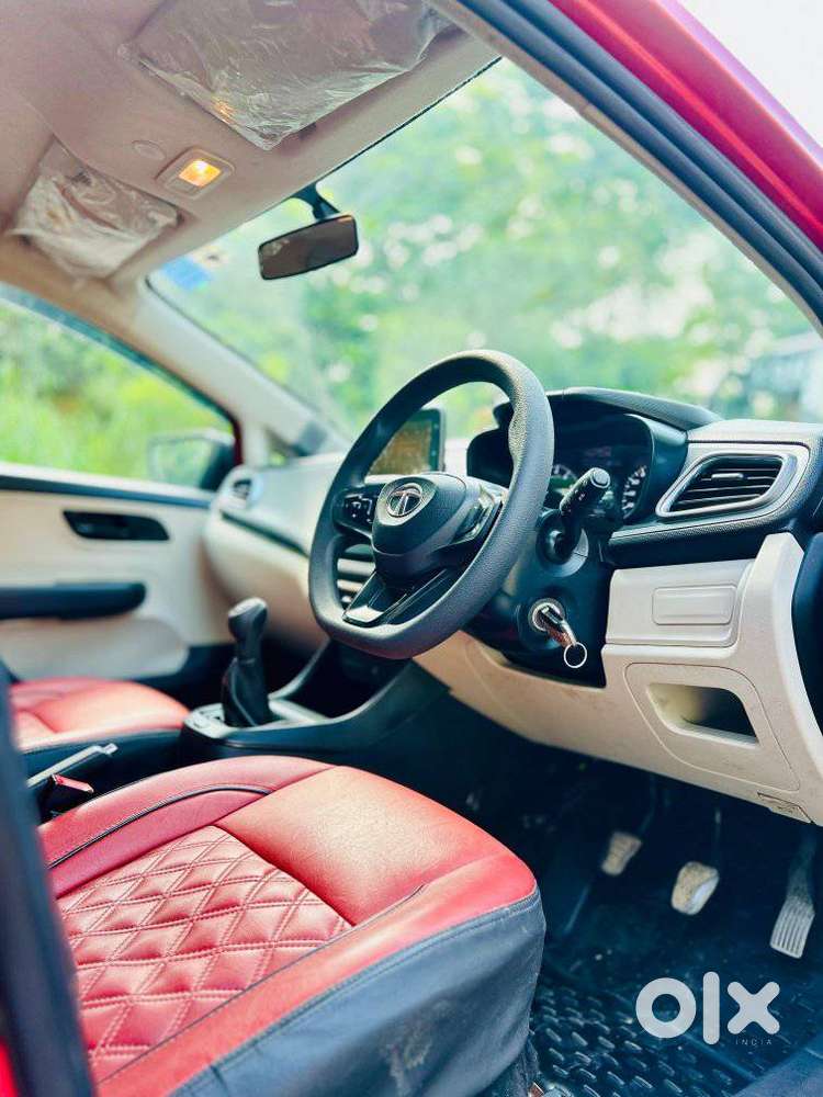 Tata Altroz 1.2 Xm Plus, 2021, Petrol