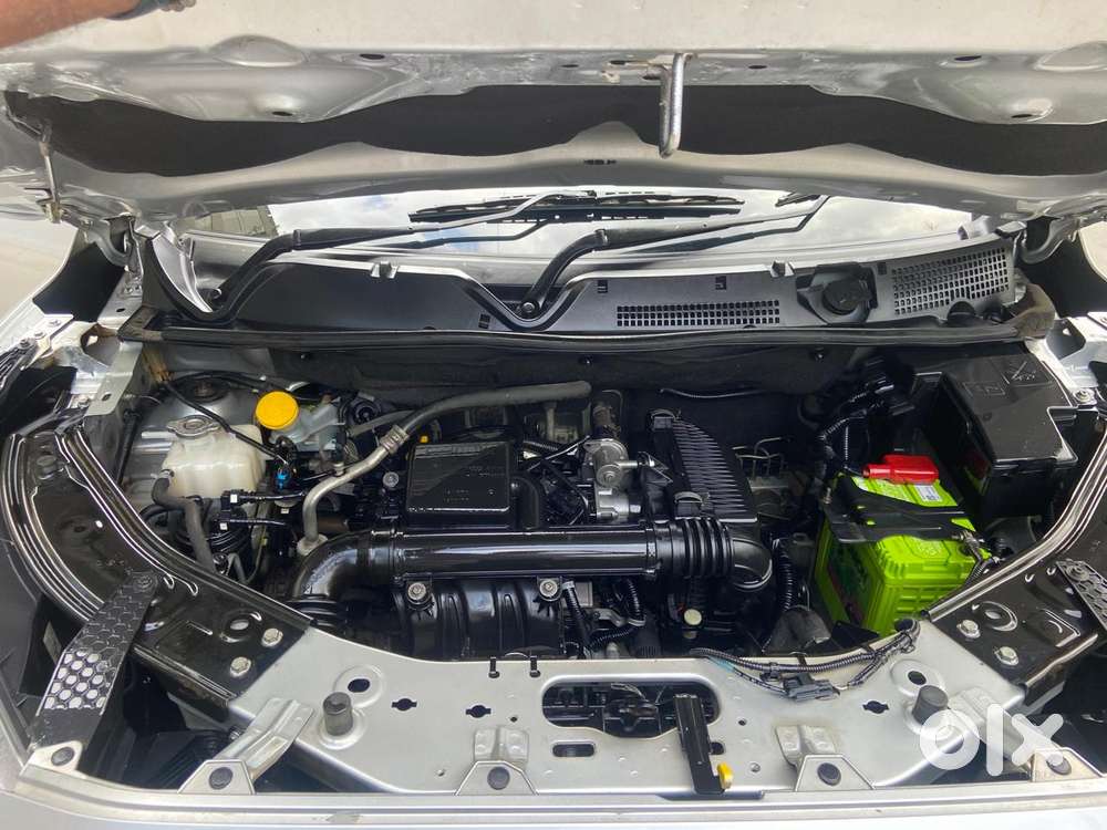 Nissan Magnite 1.0 Xv, 2021, Petrol