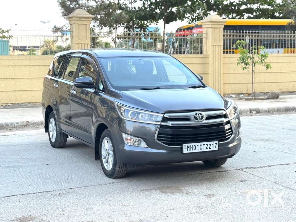 Toyota Innova Crysta 2.7 V, 2017, Petrol