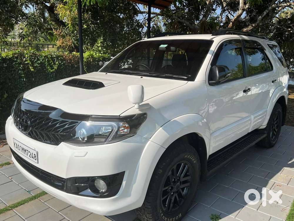 Toyota Fortuner Legender 2015 Diesel Well Maintained